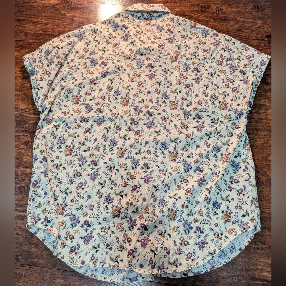 Hotouch Women's Short Sleeve Floral Button-Up (XL) - Picture 4 of 9